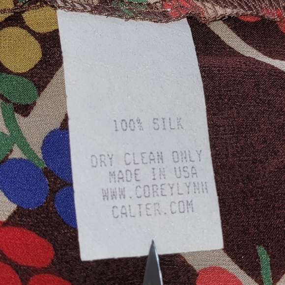 Medium Corey Lynn Calter 100% Silk Crochet Short Sleeve Lattice Floral Print Top - Picture 4 of 5